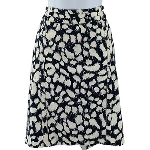 Loft  skirt in black and white